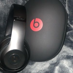 Beats studio 3